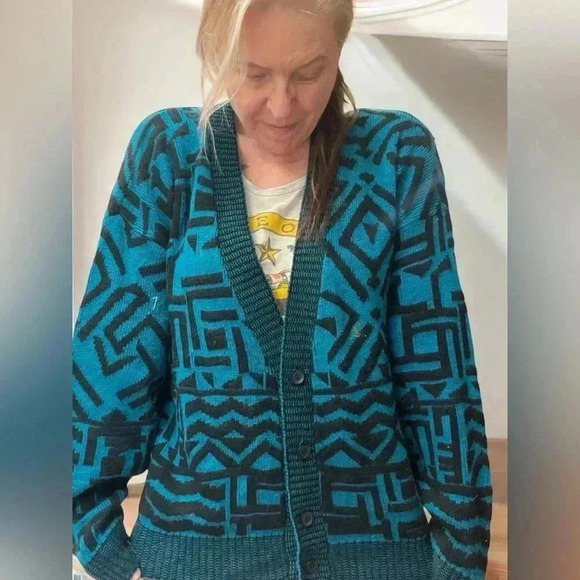 True Vintage 80’s Southwest Aztec Design button Cardigan oversized Small/medium - Picture 4 of 14